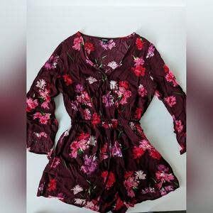 Express floral romper sz XS